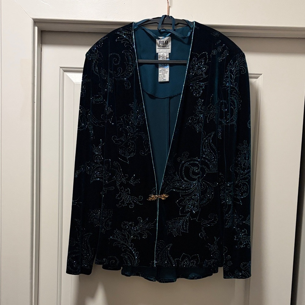 R&M Richards dark green Velvet Blazer with sparkley Floral Patterns